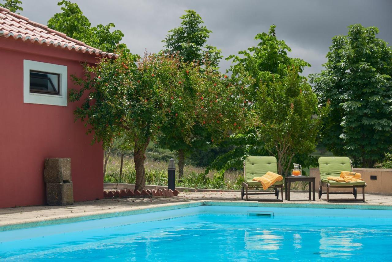 Luxury Farmhouse With Swimming Pool, By Timecooler Villa Sobral de Monte Agraco Exterior photo